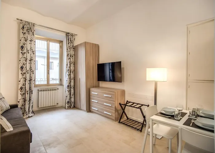 Newly Renovated By The Vatican Appartement