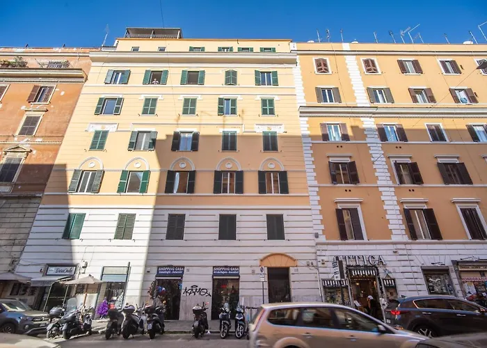 Newly Renovated By The Vatican Appartement